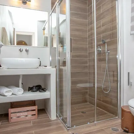 Eudaimonia * Naxos City